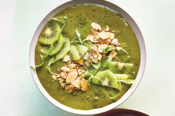 High Fiber Matcha Green Smoothie Bowl