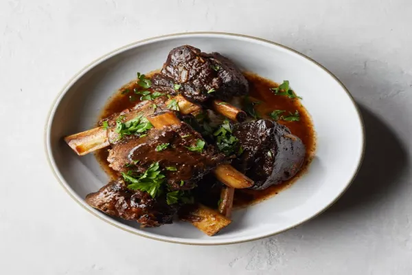 Slow Cooker Balsamic Short Ribs