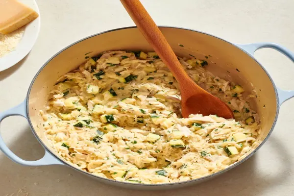 One Pot Creamy Chicken Pasta with Zucchini