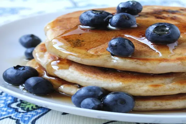Todds Famous Blueberry Pancakes