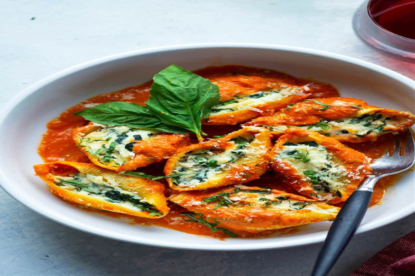 Spinach and Pasta Shells